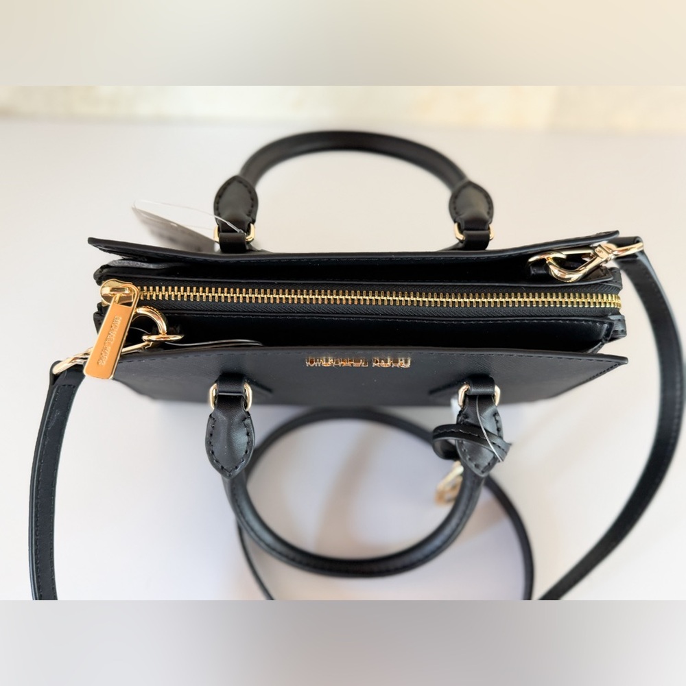 Michael Kors Sheila SM Black Satchel Shoulder Bag - Picture 5 of 11